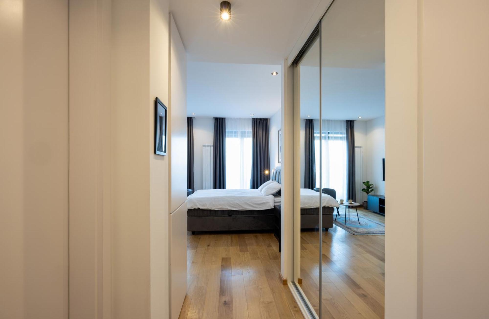 Center Lux 1 * Belgrade