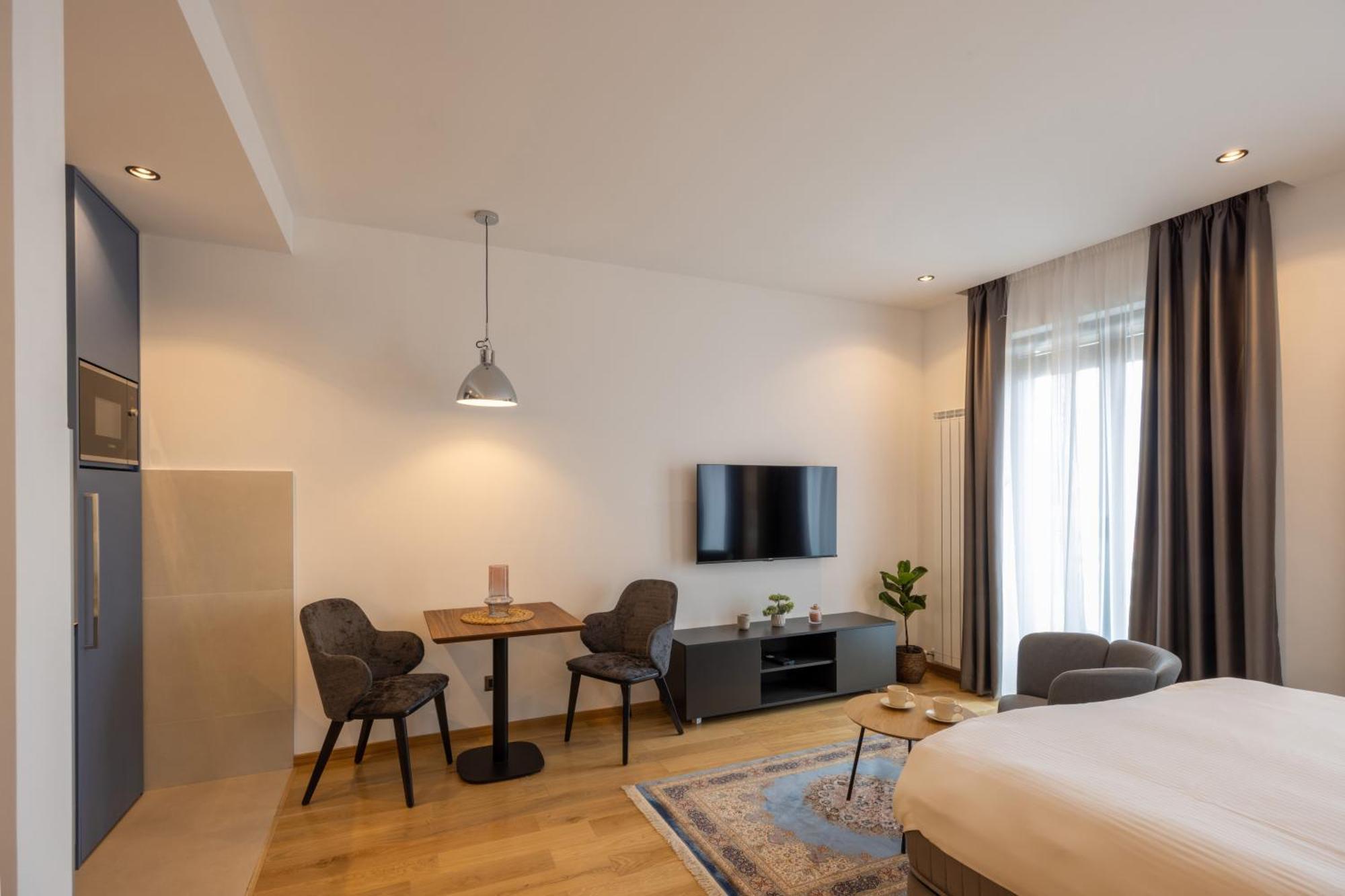 Apartment Center Lux 1