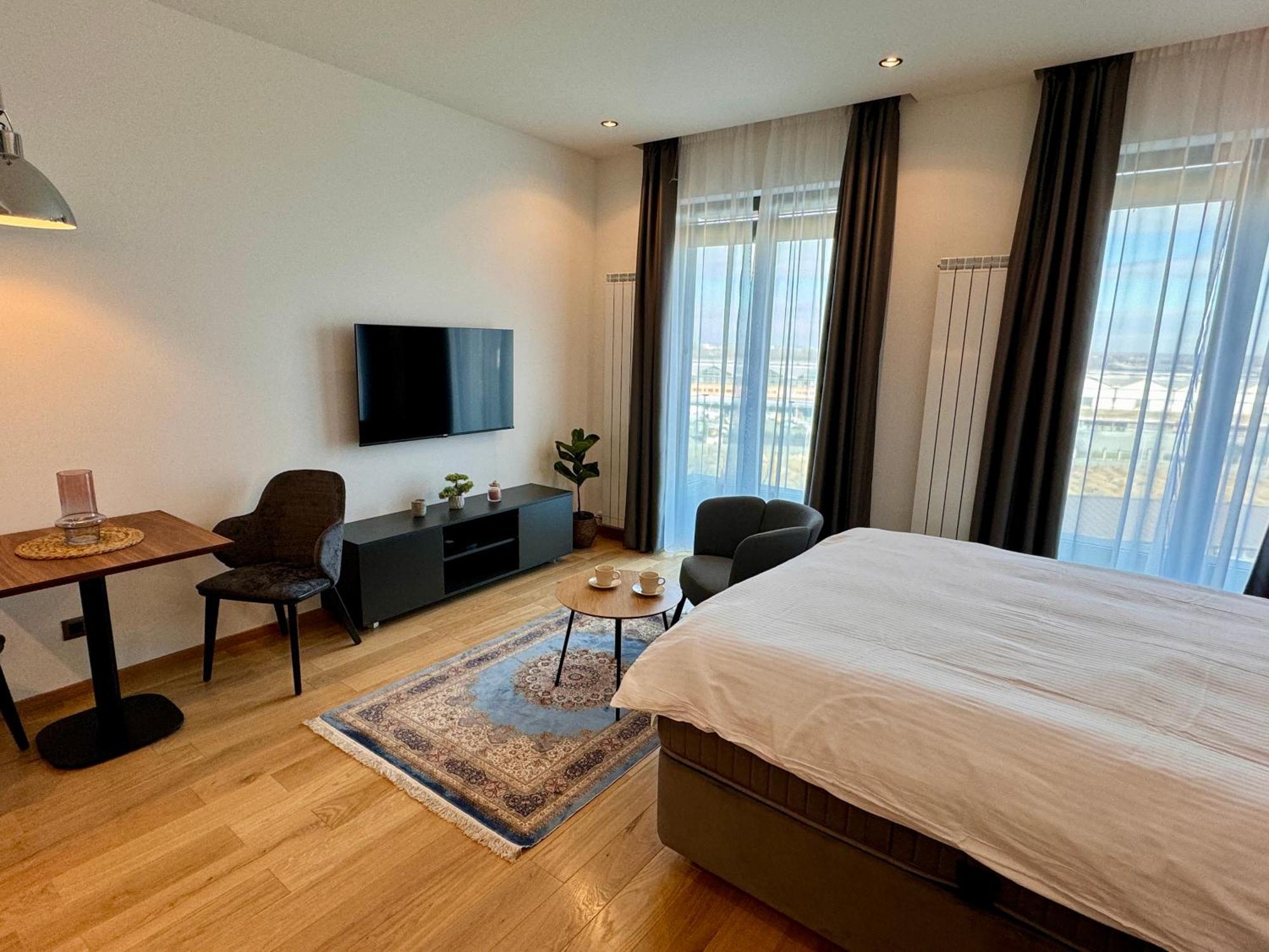 Apartment Center Lux 1 Belgrade